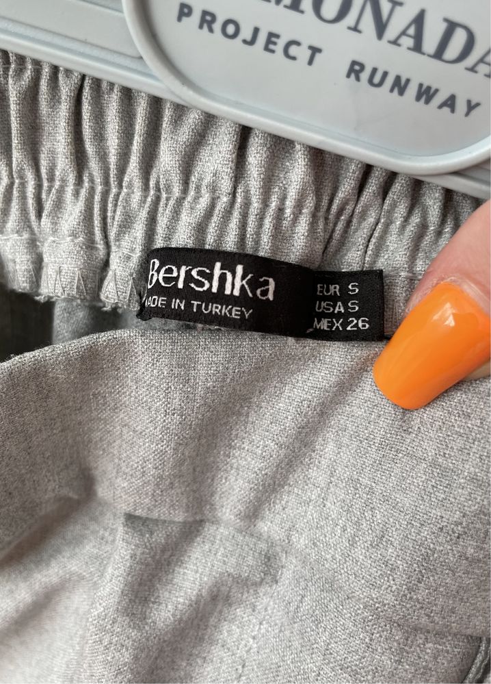 Spodnie garniturowe szare S 36 Bershka