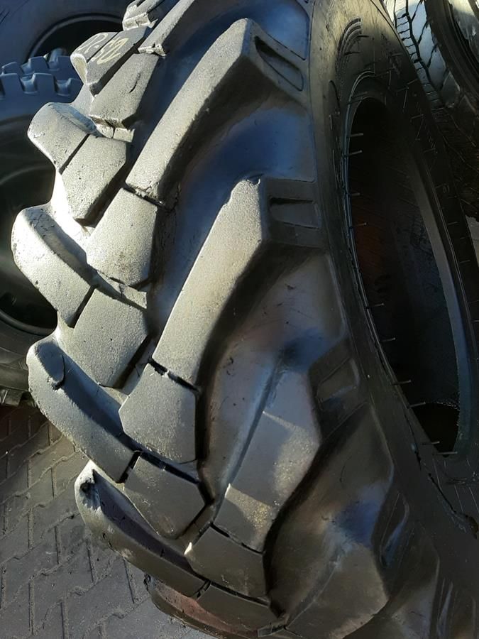 2x Opona używana przemysłowa 12.5-20 12.5R20 MAXDURA 400zł(szt.) W4321