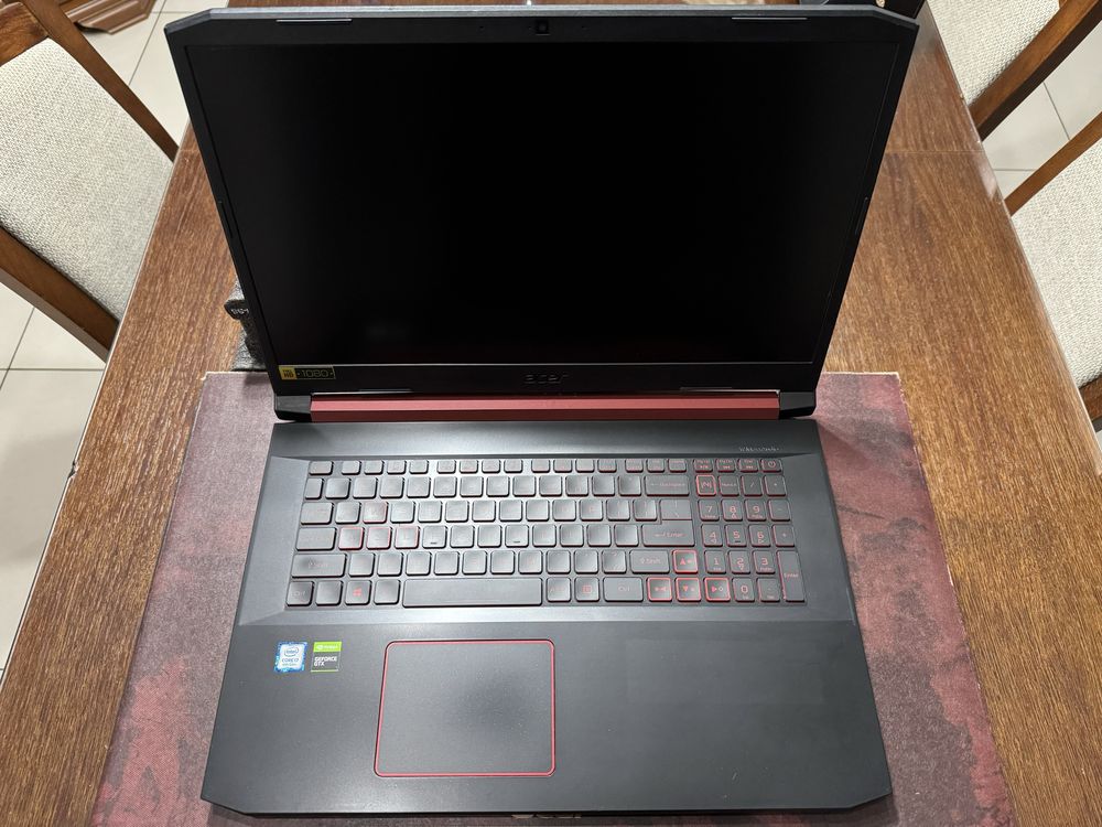 Laptop Acer Nitro 5 *17,3* *1650 GTX* *16 GB Ram*
