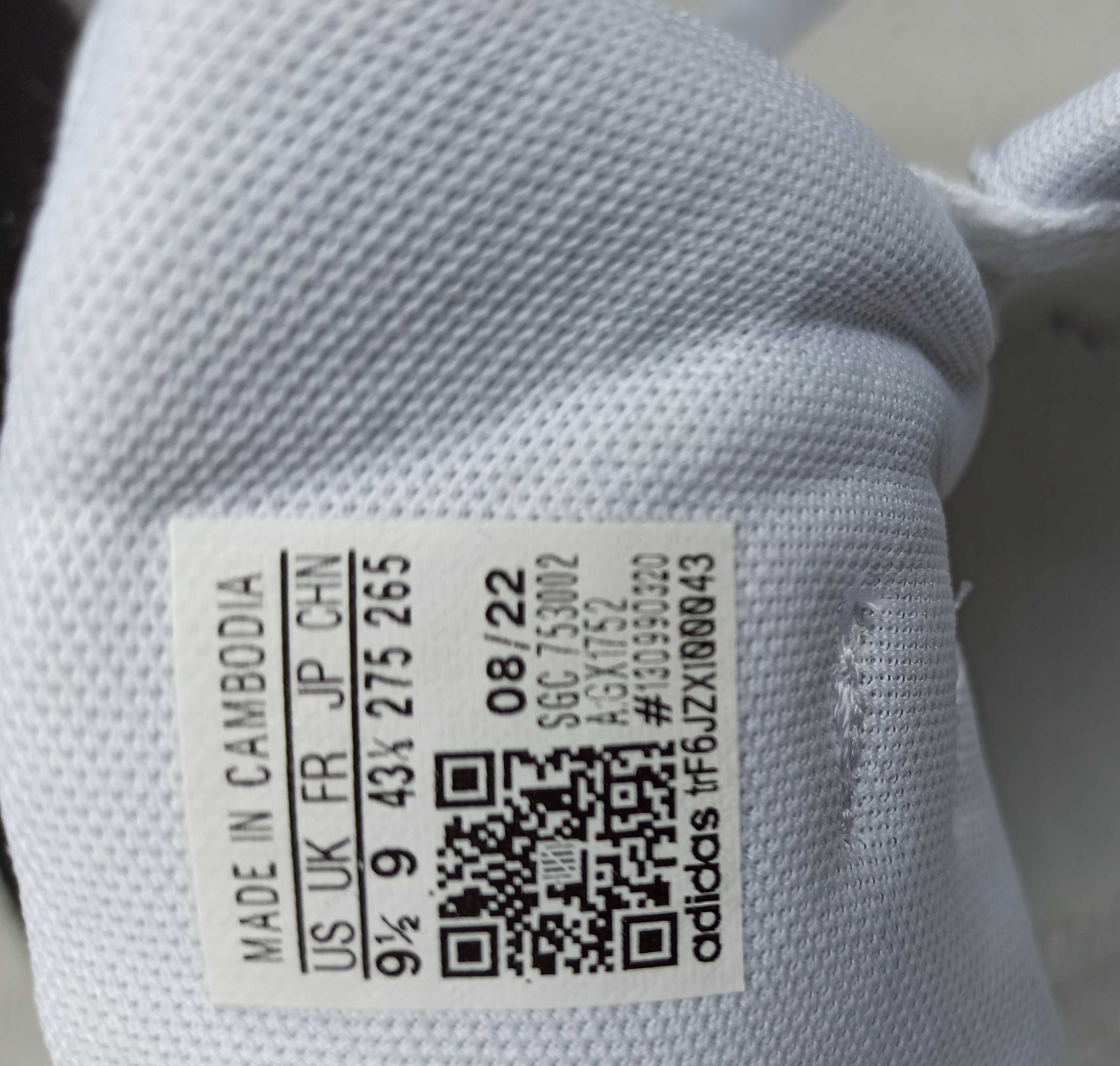 кроссовки новые Adidas 43 размера, стелька 28см оригинал