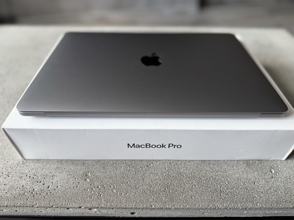 Bateria 99%! Macbook Pro M1 13" + akcesoria