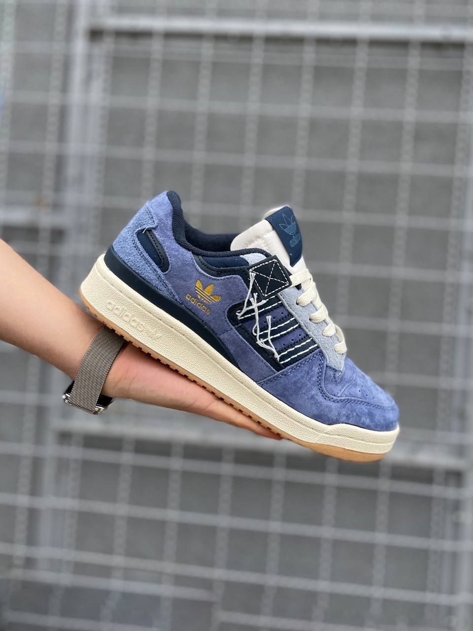Гарні кросівки Adidas Forum 84 Low Blue