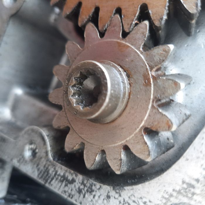 Оригінальні VAG шестерні механізма ГРМ для VW T5 2.5 tdi