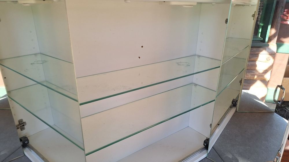Szafka łazienkowa biała