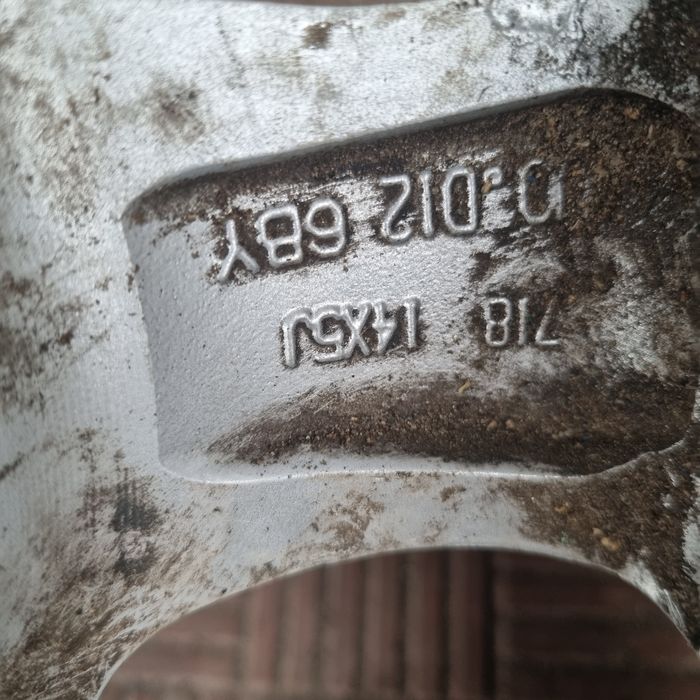 диск 4/100  1 штука