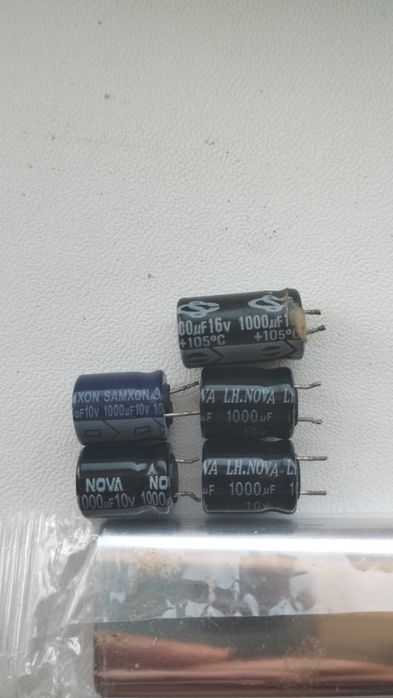 Конденсаторы новые и б/у все что на фото