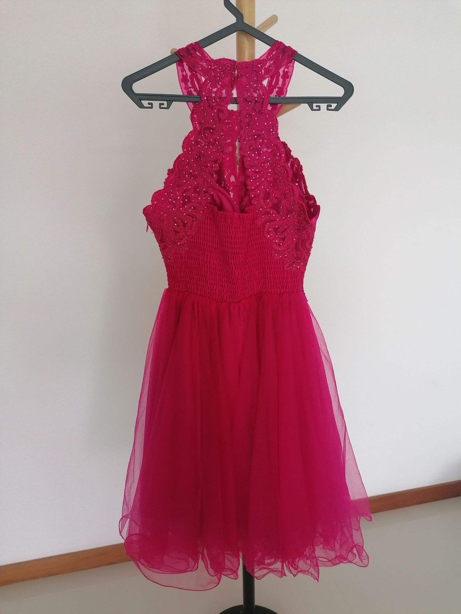 Vestido rosa curto