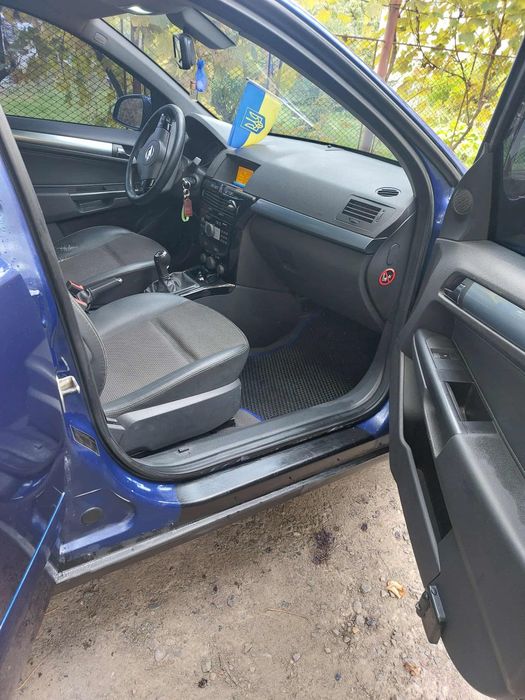 Продам Opel Astra h