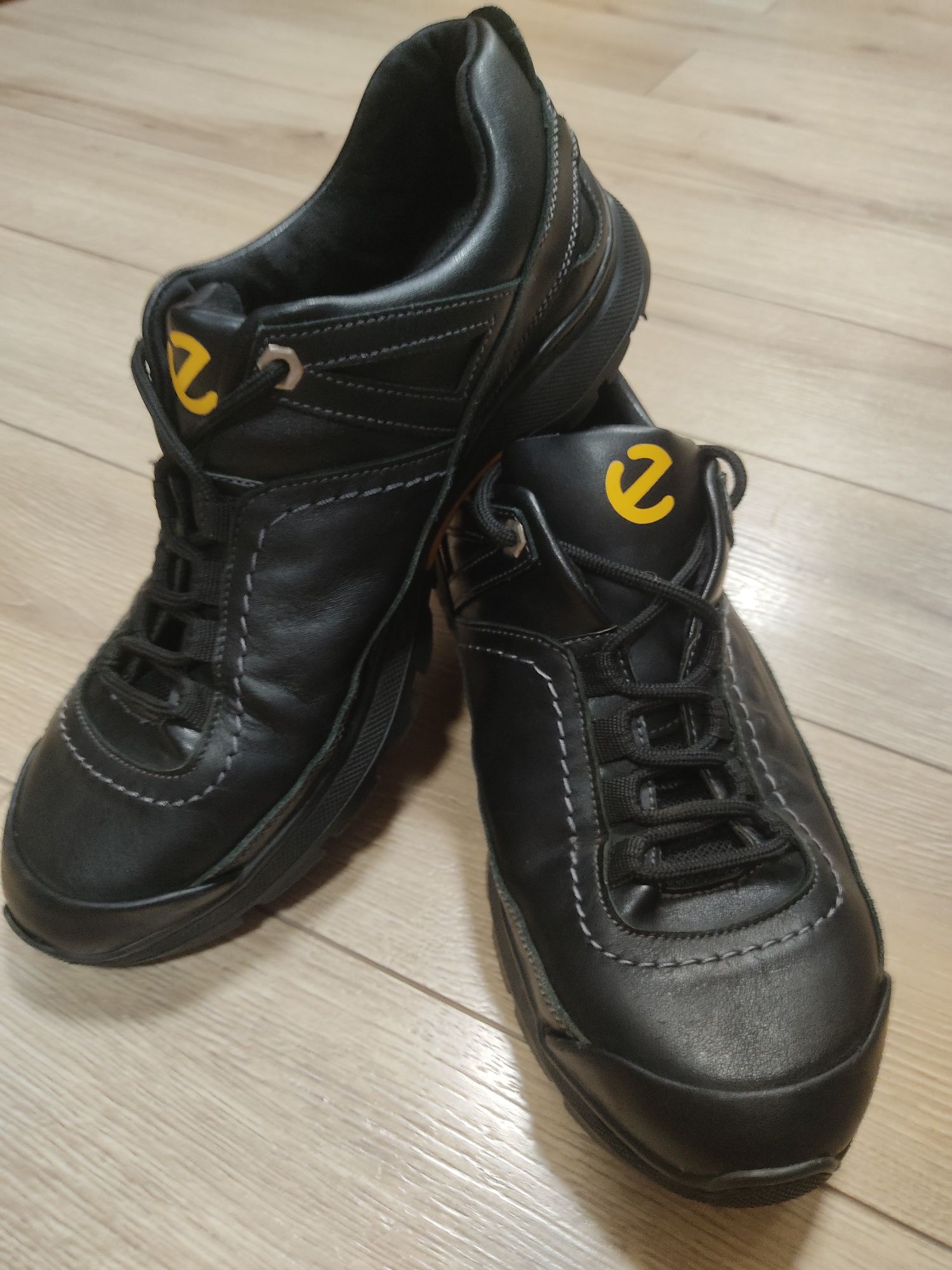 Кросівки ECCO Gore-tey 43р.