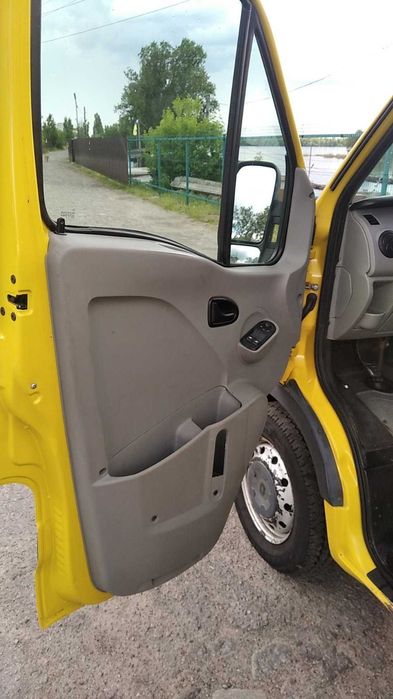 Renault Master 2004р 2.5л грузо-пасажир