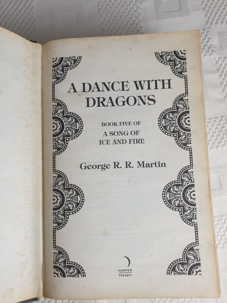 Livro A Dance With Dragons ,George R.R.Martin ,First Edition 2011