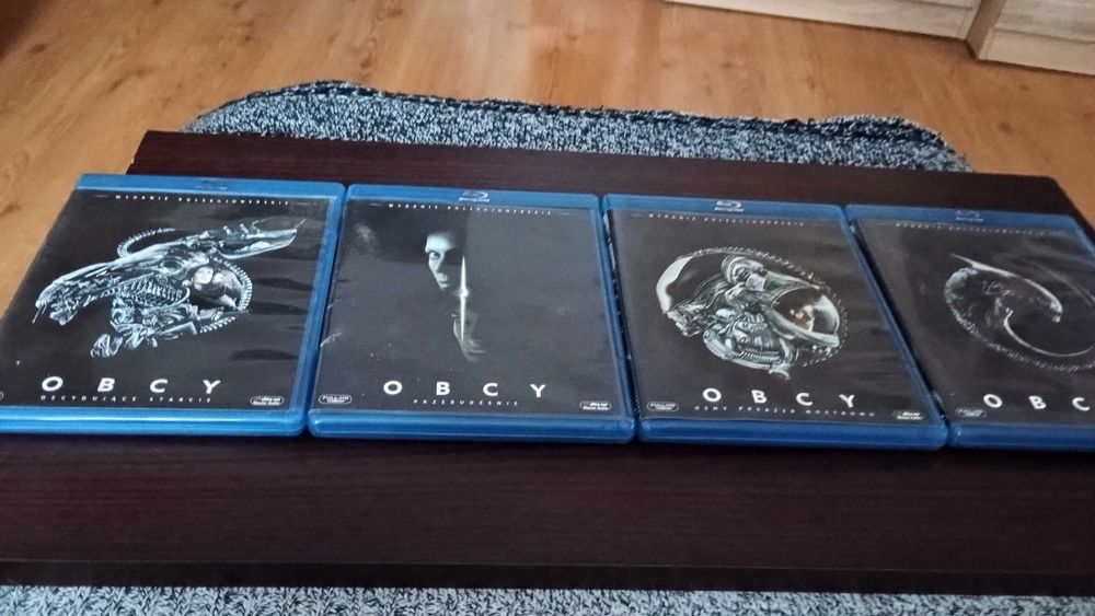 Obcy 4 płyty Przebudzenie,Decydujące Starcie,Ósmy Pasażer Nostromo, 3