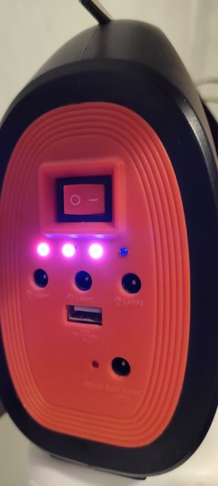 Колонка ліхтарик радіоприймач сонячна панель павербанк лампочки RT 909