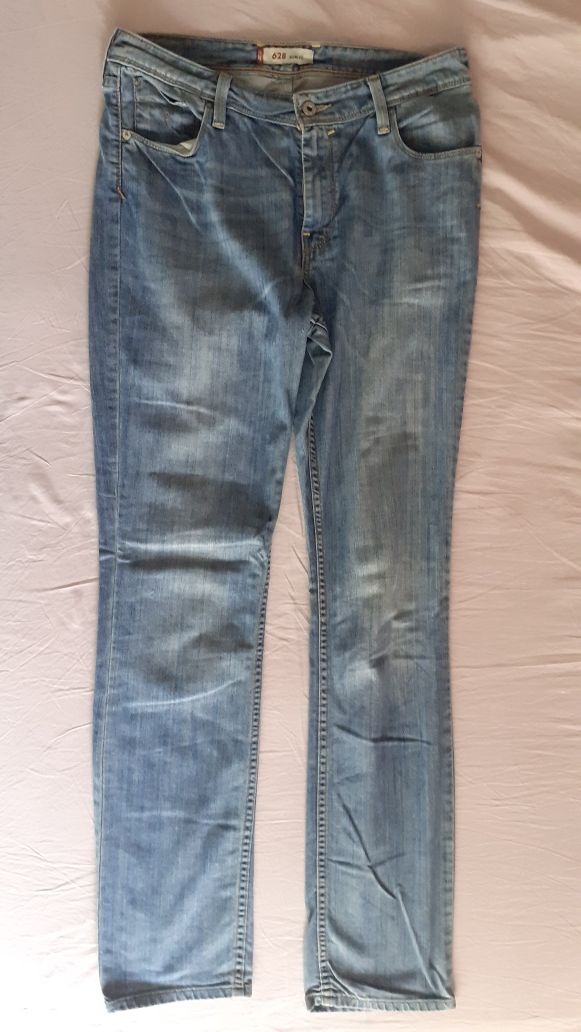 LEVIS slim fit 628