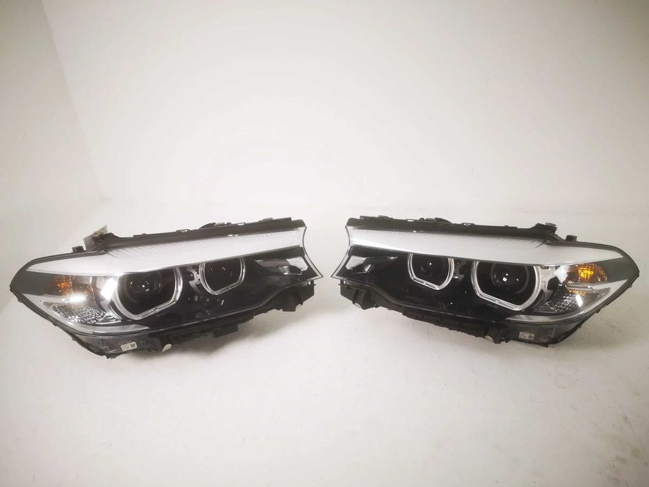 BMW 5 G30 G31 2017- Lampa LED przednia przód Prawa + Lewa