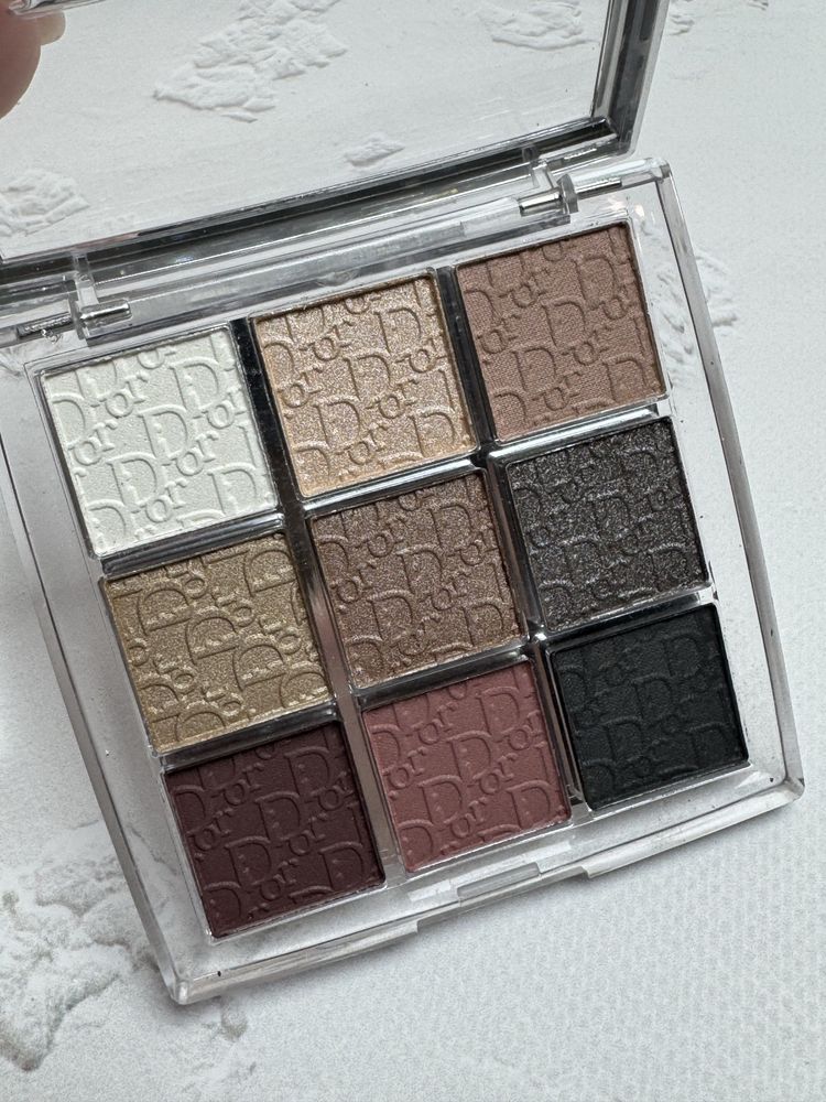 Тіні для повік Dior 002 Smoke Essentials