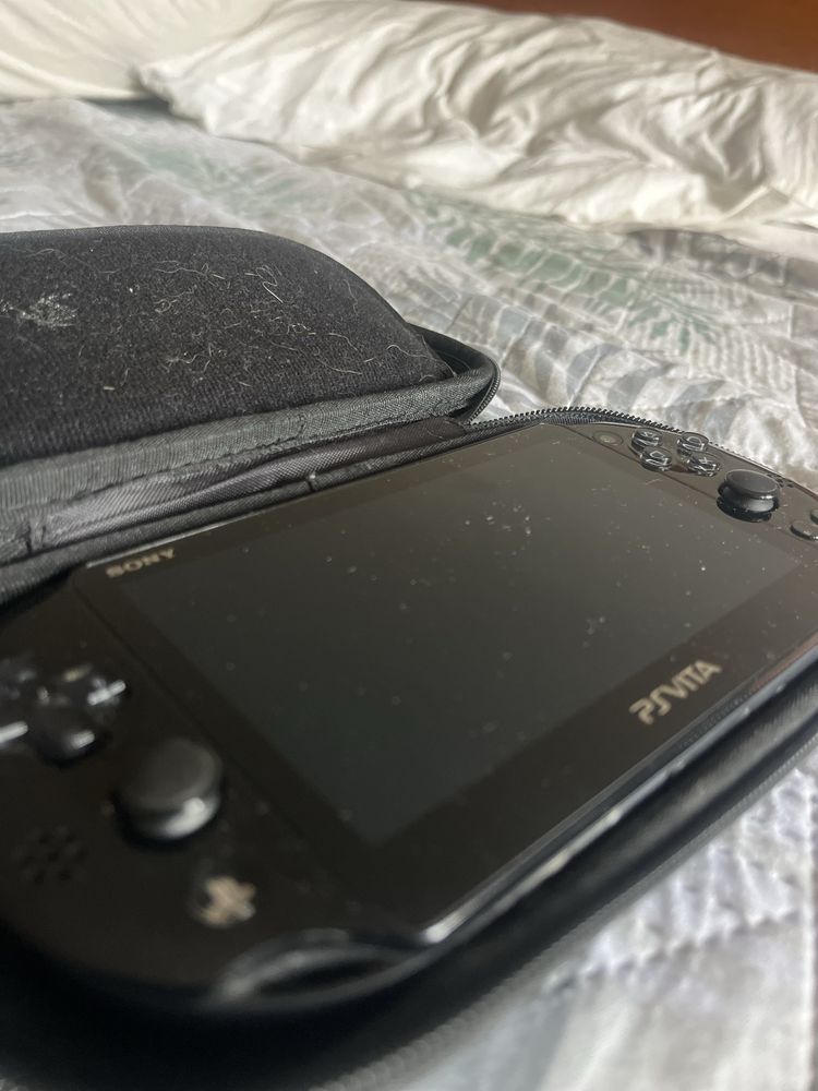 PS vita slim edition