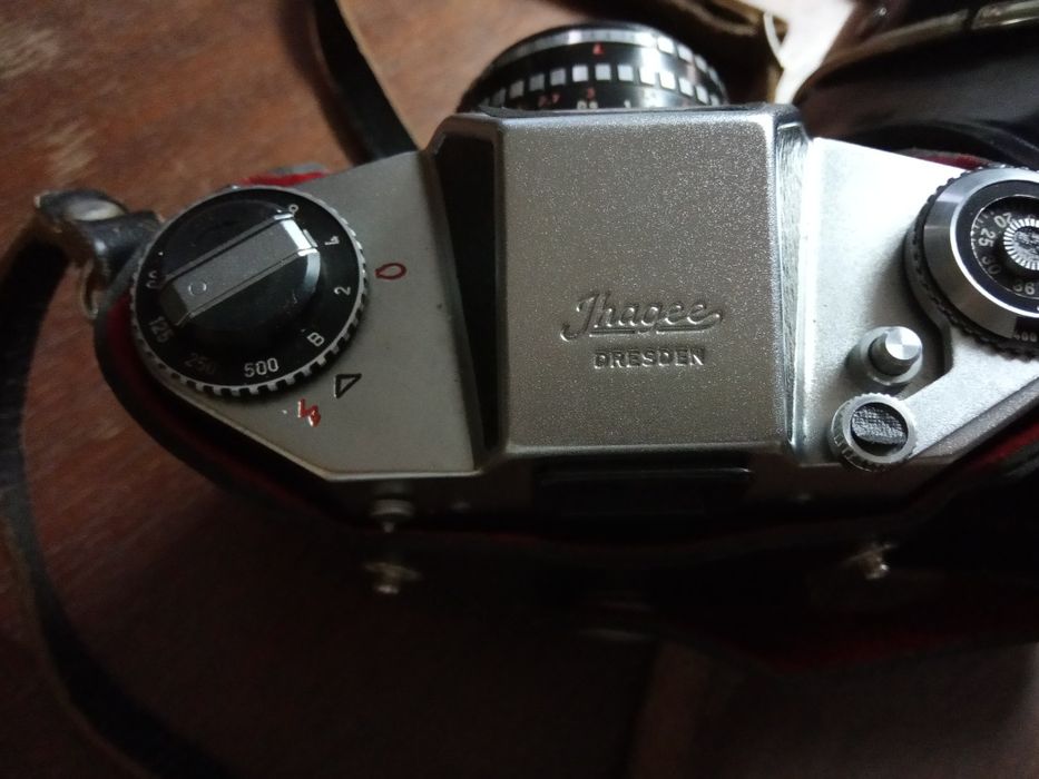 Aparat fotograficzny exa 500 stan bardzo dobry.