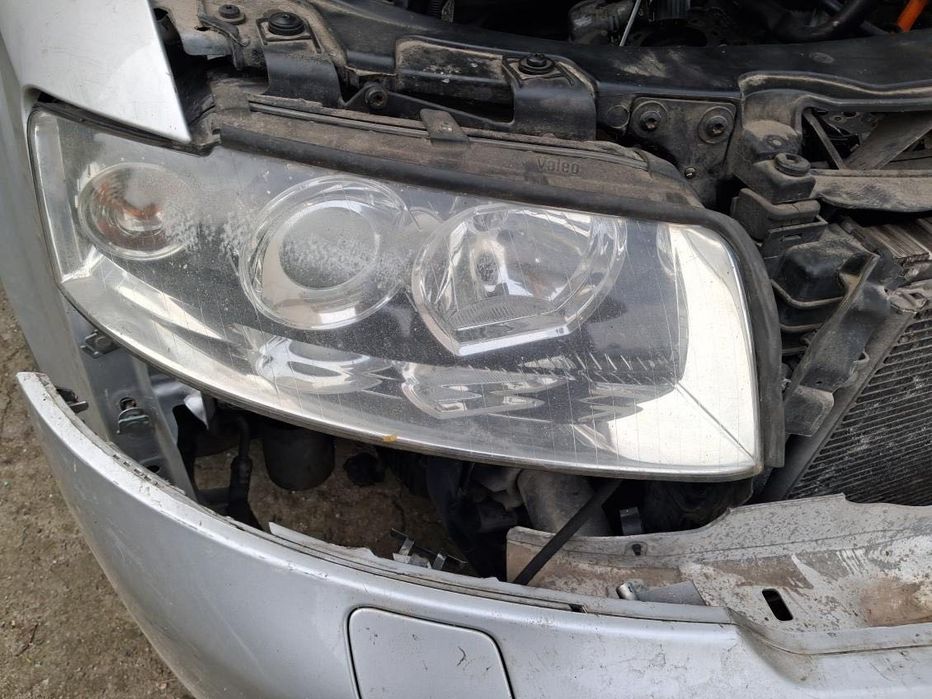 Lampa prawa przód, Audi A4- B6, 1. 9 TDI, 2004 r