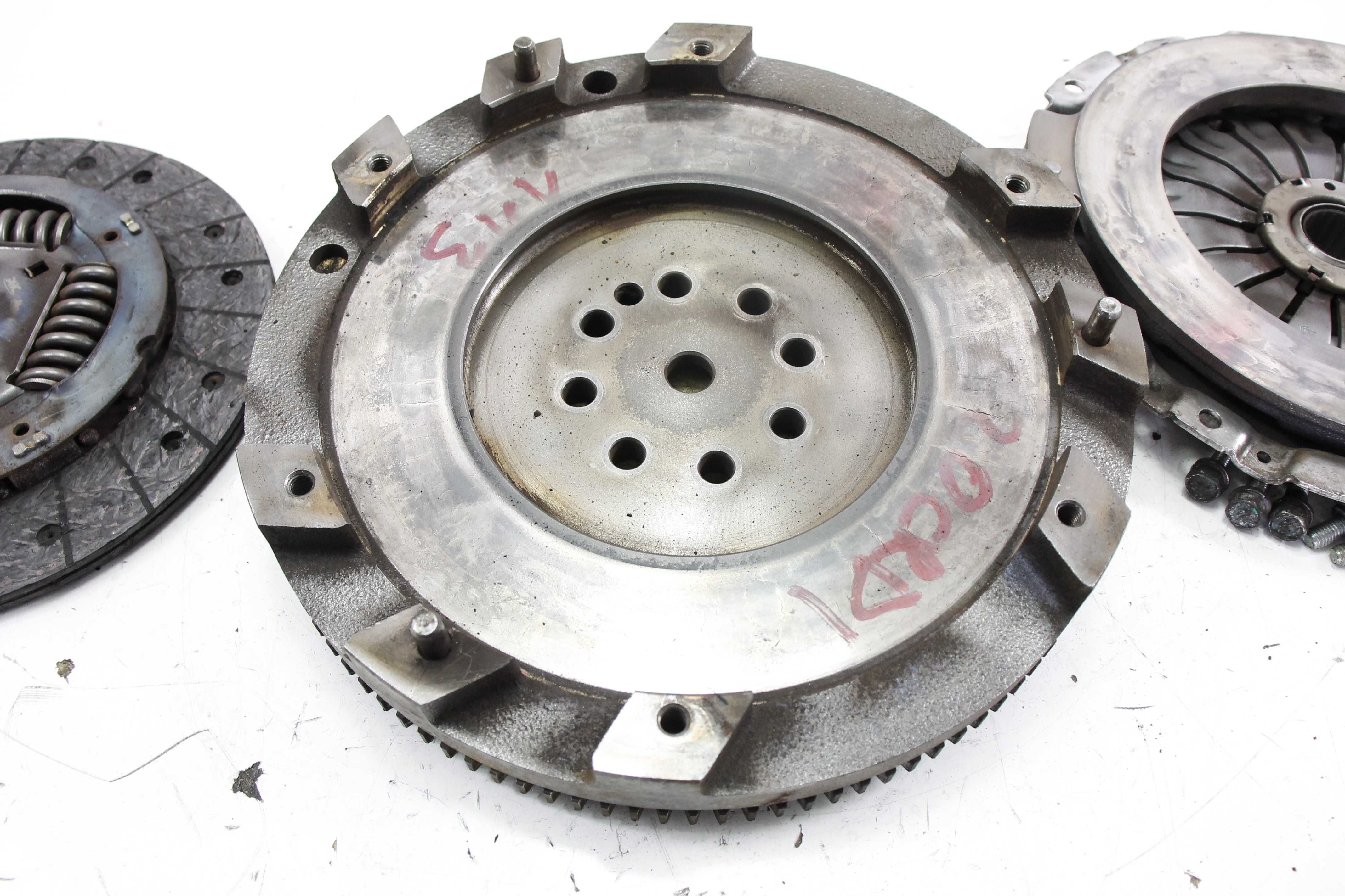 Sprzęgło koło dwumasowe sztywne Hyundai Santa Fe 2.0 Crdi 16v 113 koni