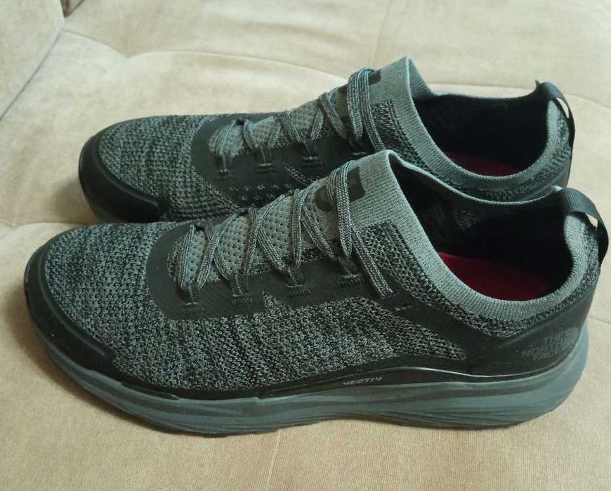 Кросівки для бігу / The North Face Vectiv Escape