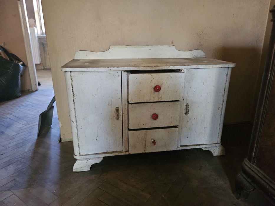 Rustykalna komoda Vintage