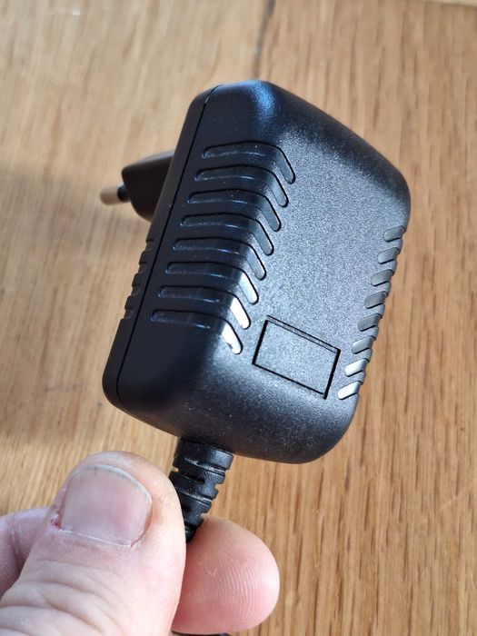 Zasilacz sieciowy Modecom YN12W-0500... 5V, 2A (2000 mA)