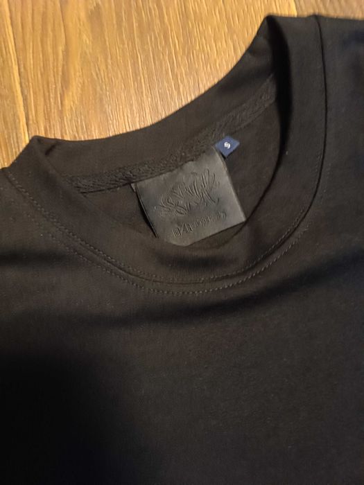 Футболка suna world