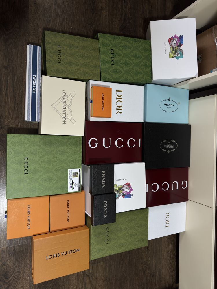 Коробки брендові Louis Vuitton Gucci Prada