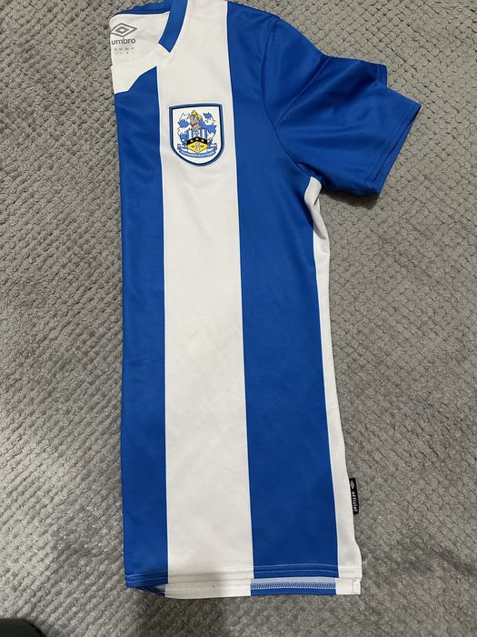 Футболка  «Хаддерсфилд Таун» сезона 2020/2021 от Umbro
