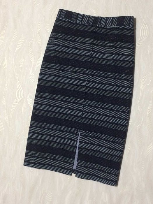 Демісезонна спідниця next , р.56-58