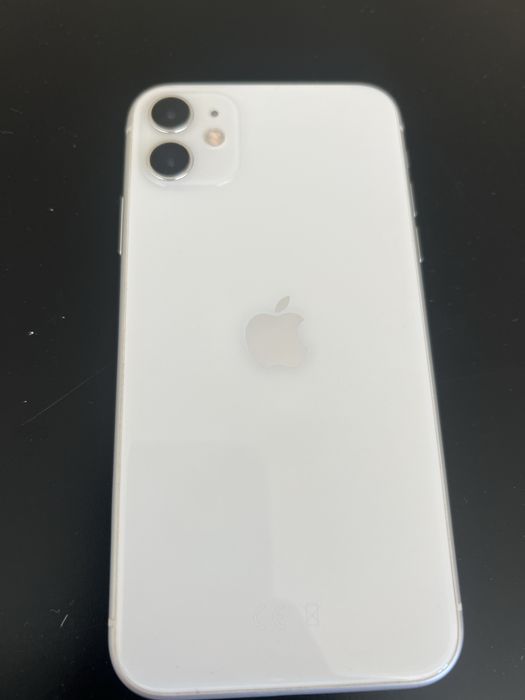 Iphone 11 64Gb Branco como novo Desbloqueado.