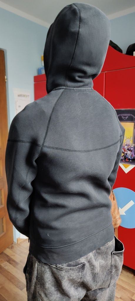 Bluza Tech czarny lekko używany rozmiar S