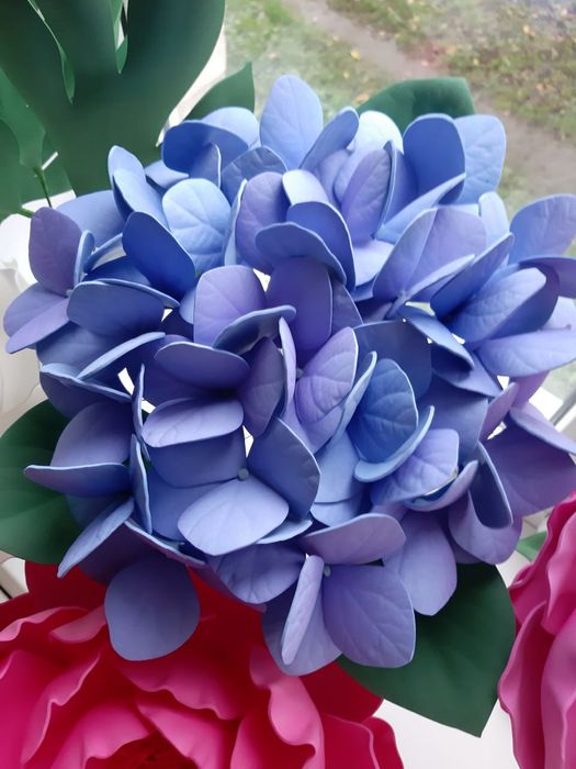 Квіти на свято Квіти ручної роботи Цветы из фоамирана Декор