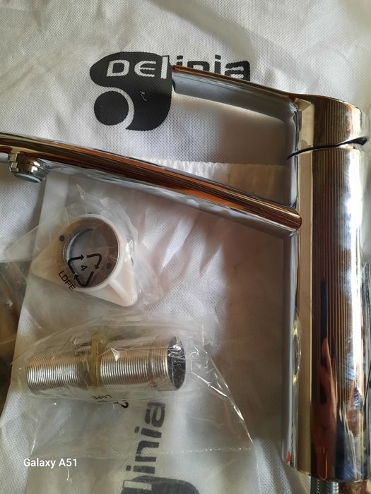Torneira banca Delinia Diego cromada