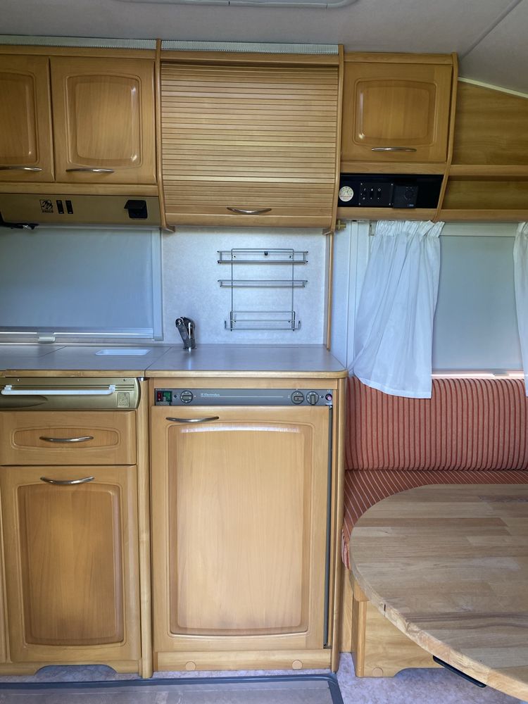 Przyczepa kempingowa knaus azur 500