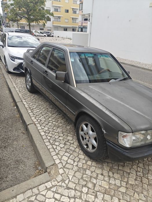 Mercedes B. 190D