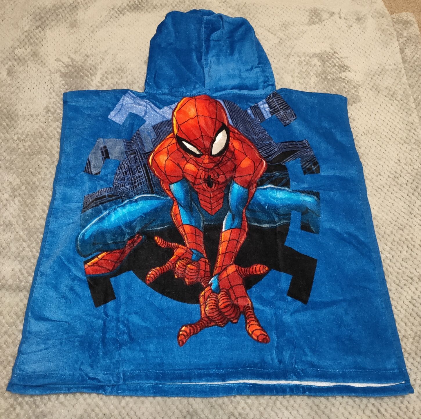 Nowy Ręcznik kąpielowy ponczo Spiderman 55cmx110cm
