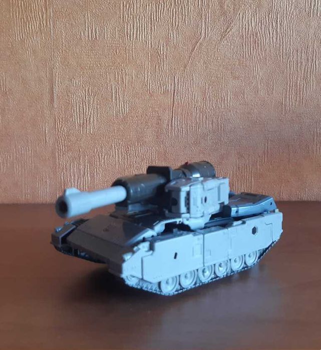 Transformers Studio Series 86 Leader Class Megatron