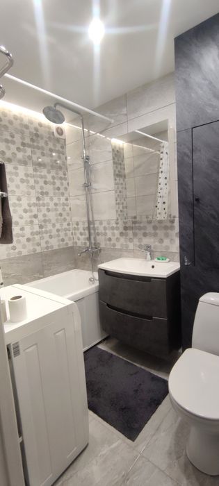 Продам эксклюзивную 2к.кв. Новые дома улучшенка 2балкона