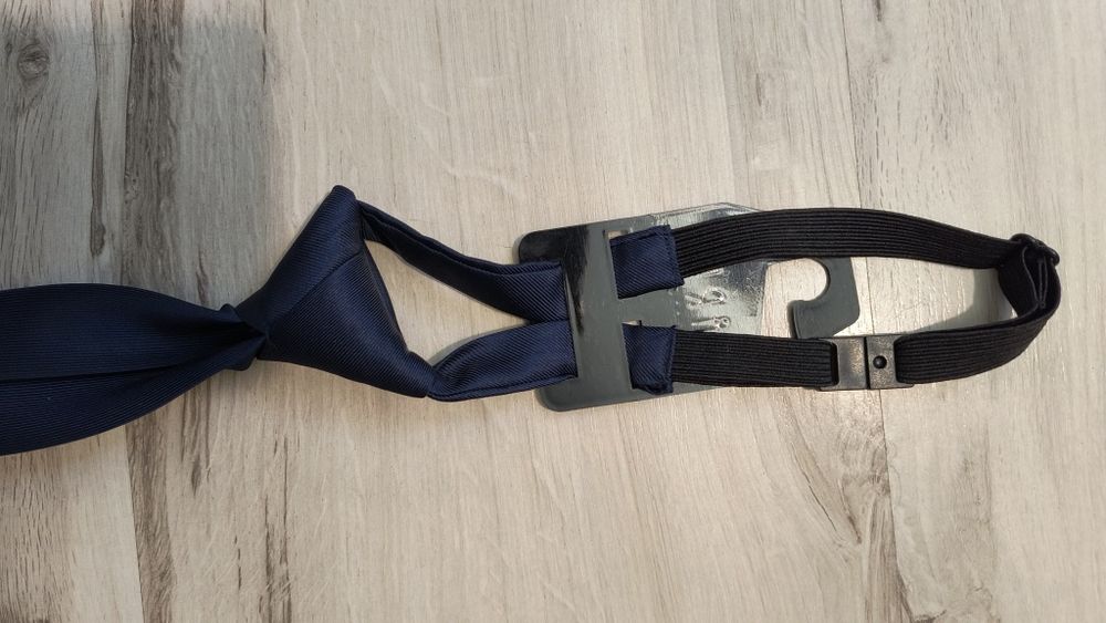 Krawat chłopiecy carry nowy