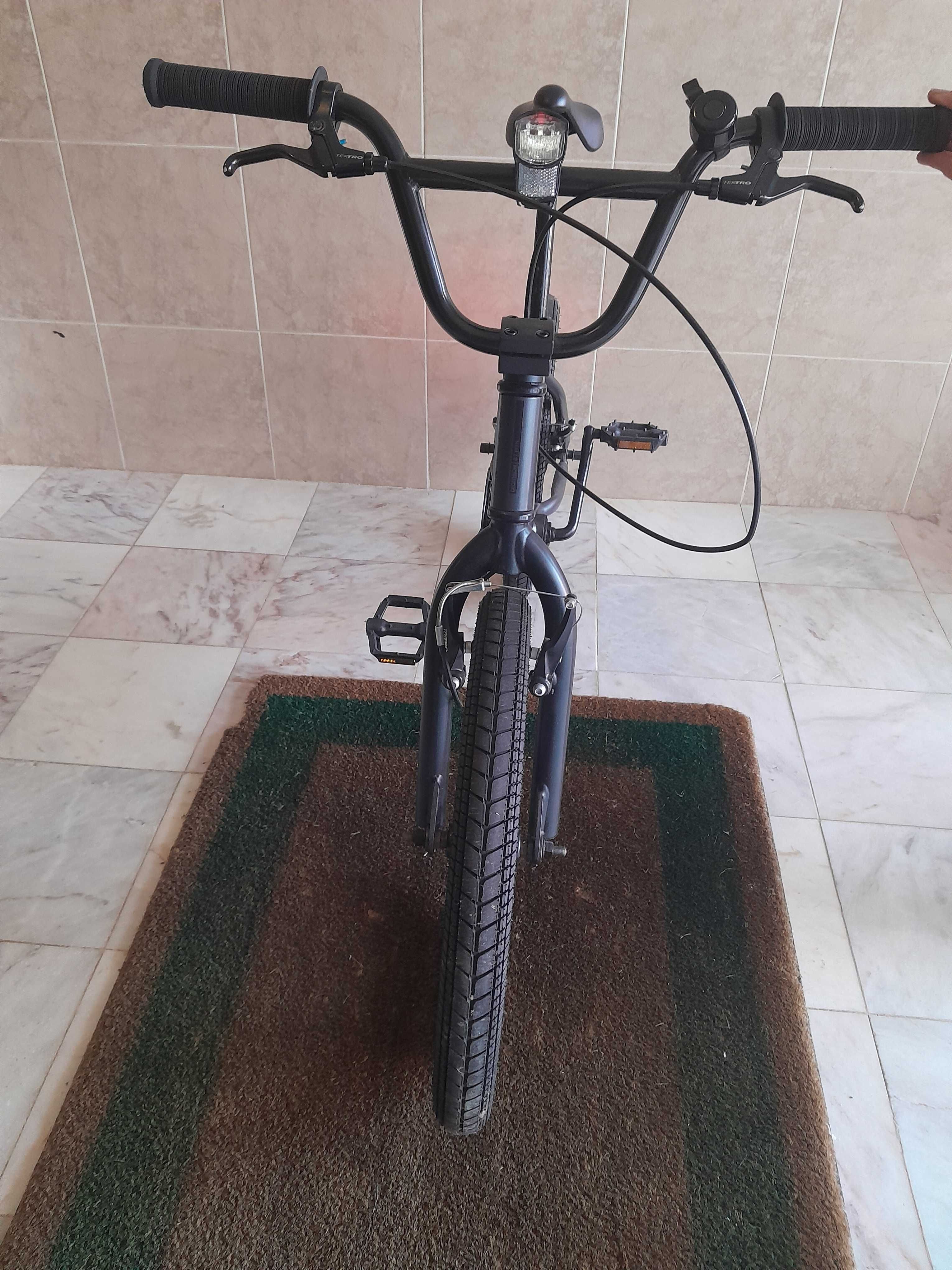bicicleta bmx como nova