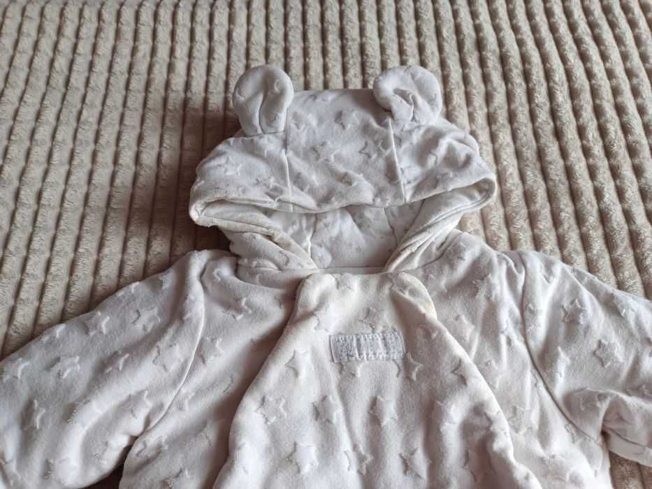 Kombinezon niemowlęcy biały w gwiazdki, przejściowy, rozm.0-3