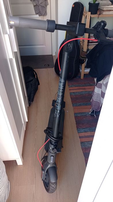 xiaomi Eletric scooter 4 pro + capacete + cadeado