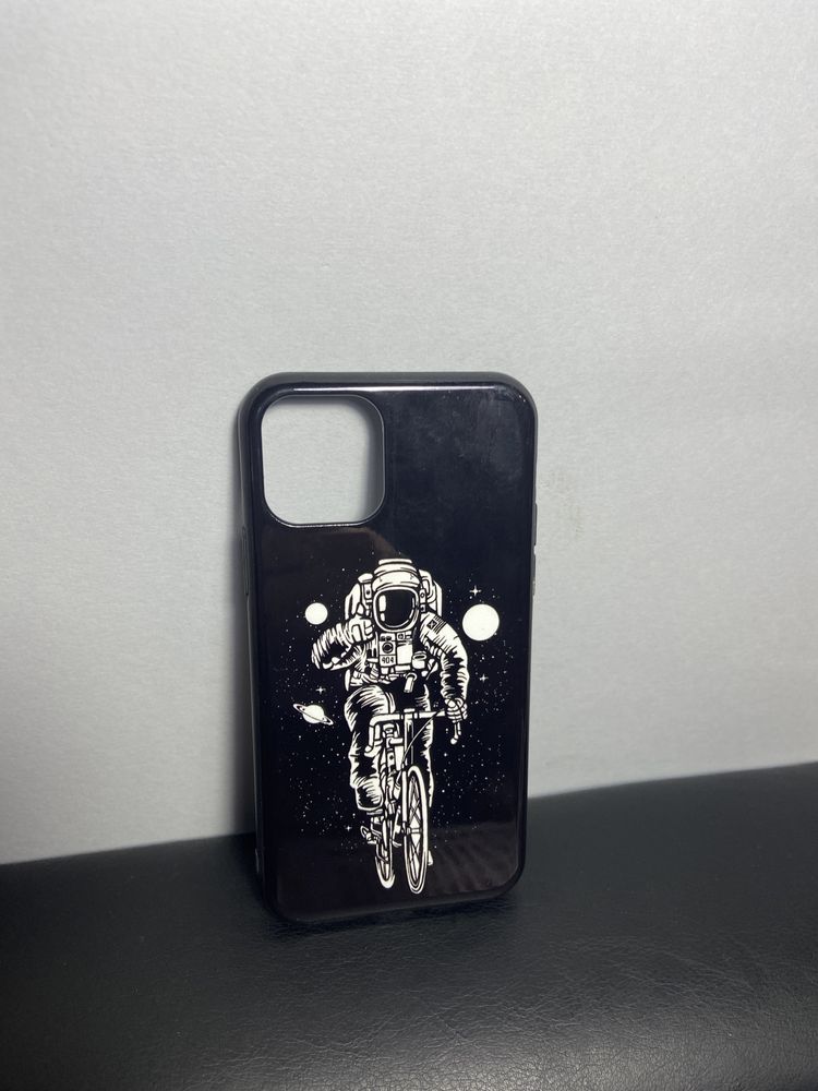 Чохли на Iphone 11pro