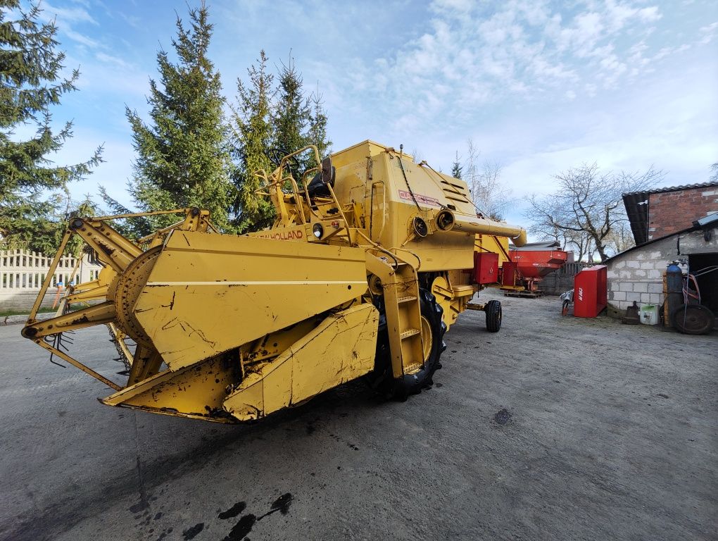 Kombajn zbożowy New Holland 1530 3 m oryginalny stan silnik Ford 6 cyl