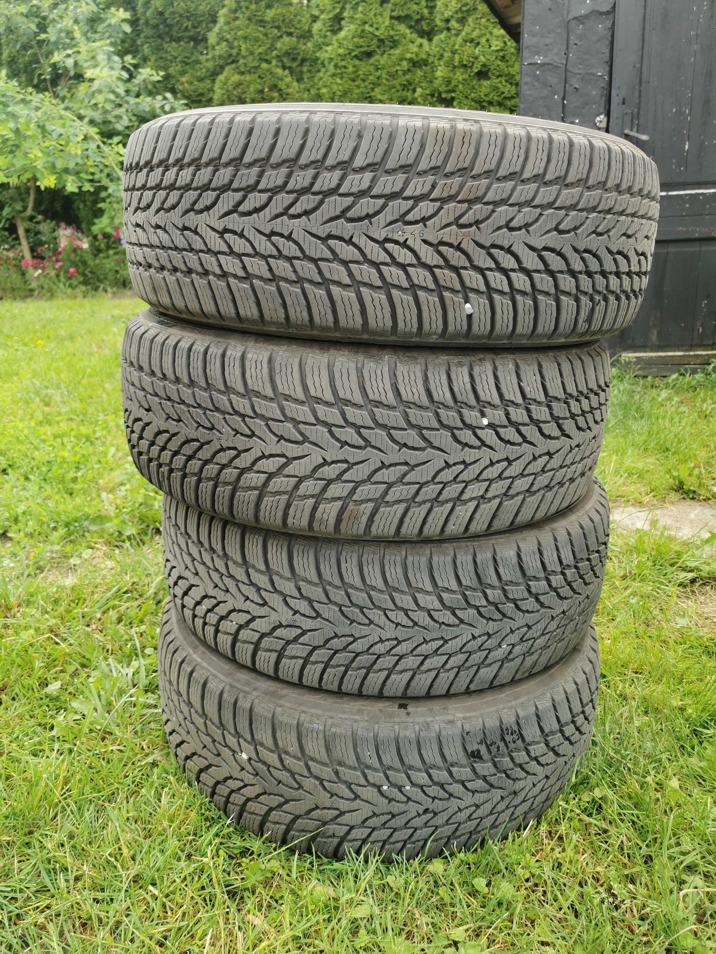 OPONY ZIMOWE Nokian Tyres Snowproof 195/65R15