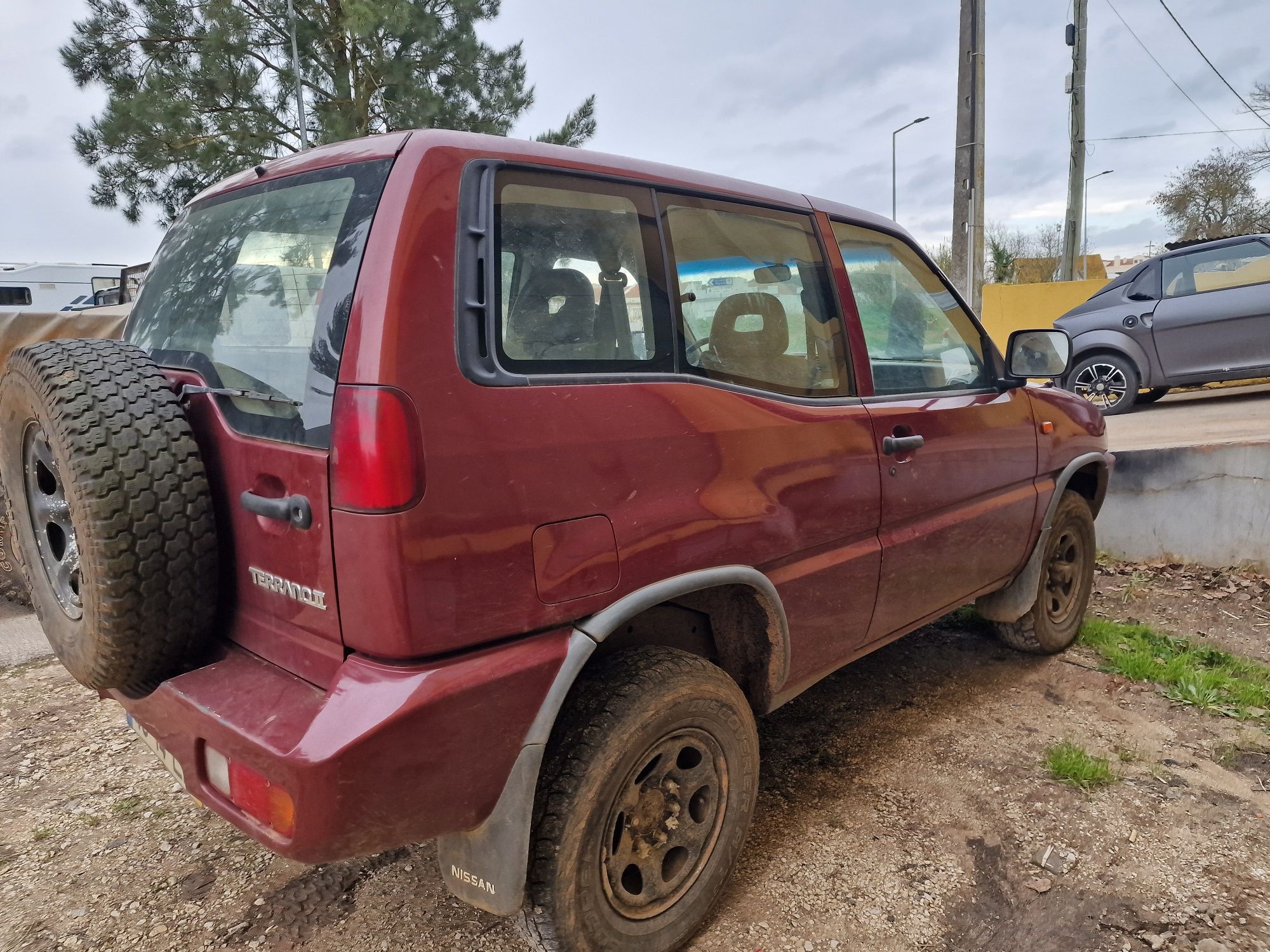 Peças nissan terrano 2