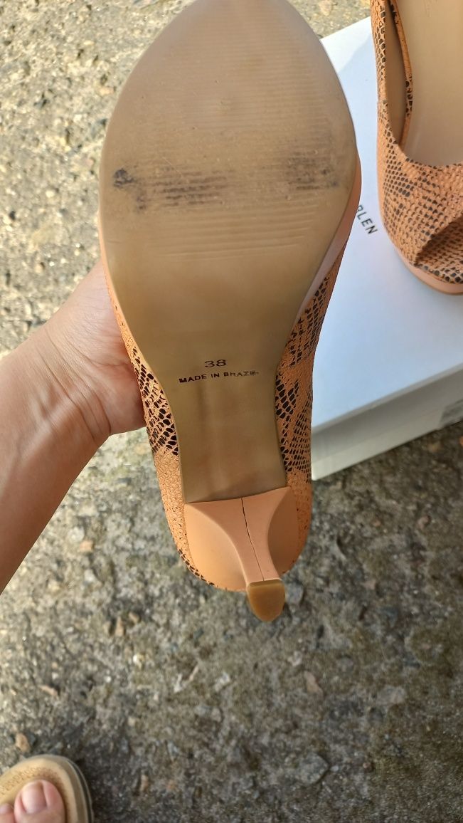 Продам туфли cristofoli 38р