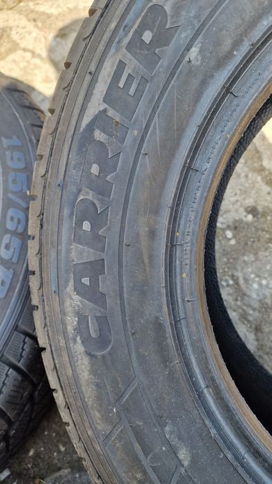 205/70r15c Pirelli Carrier